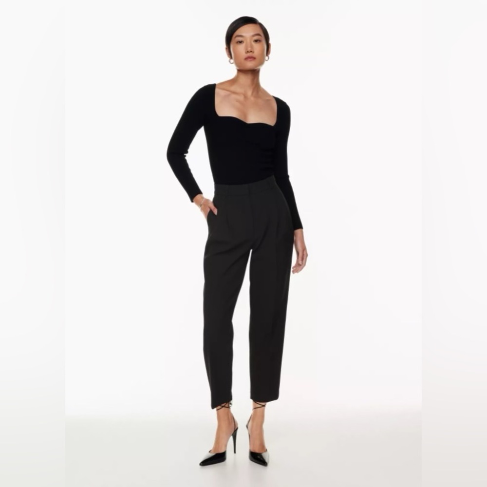 NWOT Aritzia Vogue Pants Size 0, Black